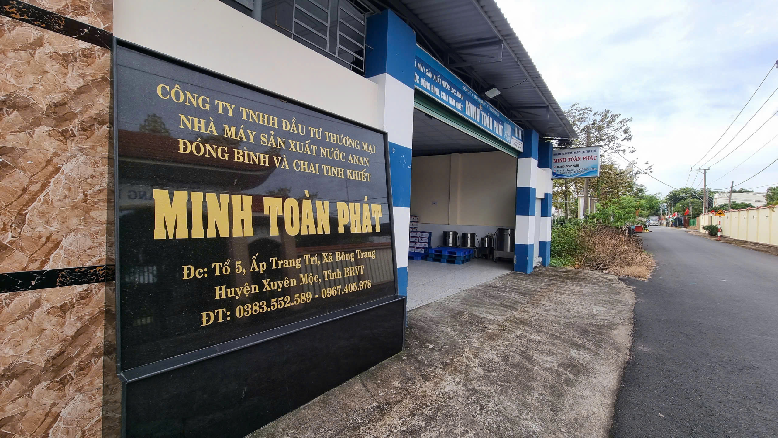 Nhà máy nước Minh Toàn Phát